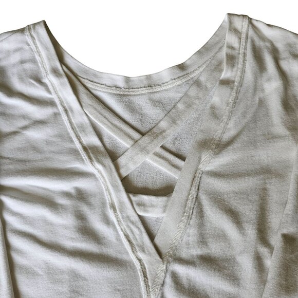 Zenergy by Chico's White V back Sweatshirt Top Stitching detail size 2 or 12 - Picture 3 of 12